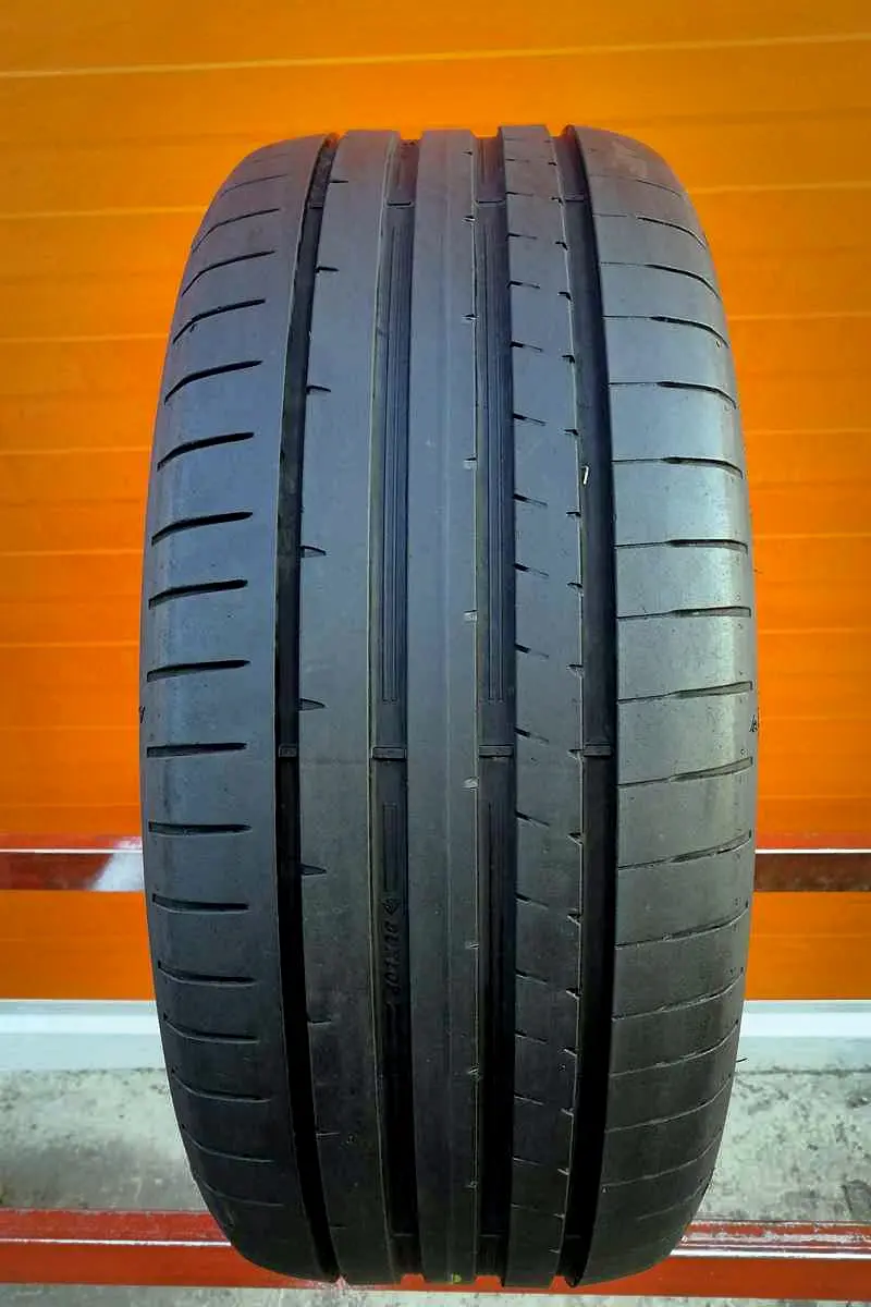Б/у шина 235/45 R17 Dunlop SP Sport Maxx RT 2