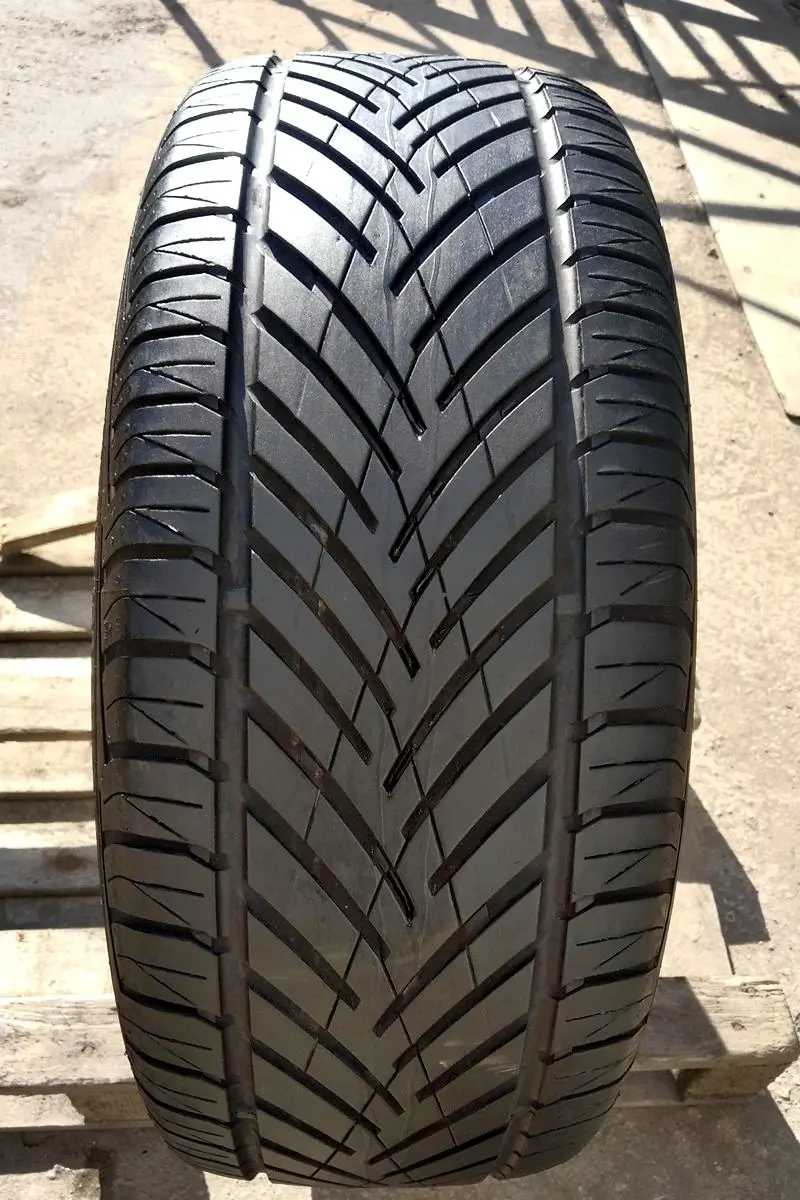Б/у шина 235/45 R17 Gislaved Speed 606