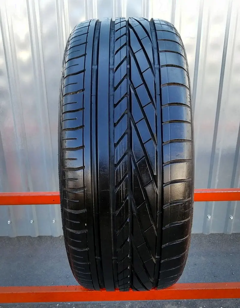 Б/у шина 235/45 R17 Goodyear Excellence