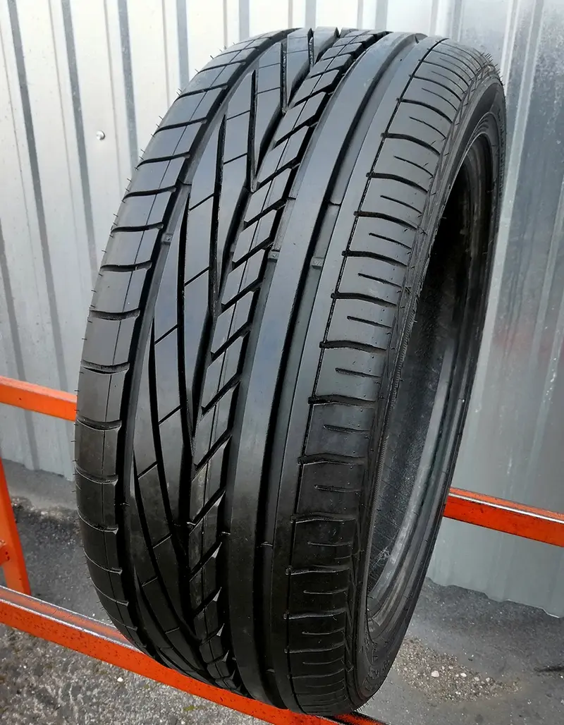 Б/у шина 235/45 R17 Goodyear Excellence