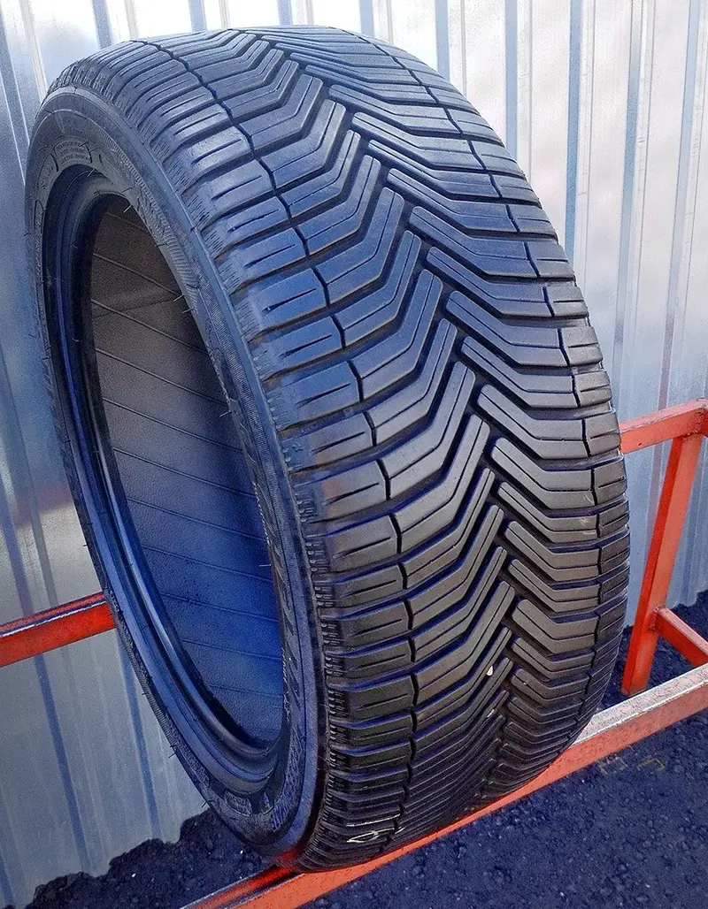 Б/у шина 235/45 R17 Michelin CrossClimate