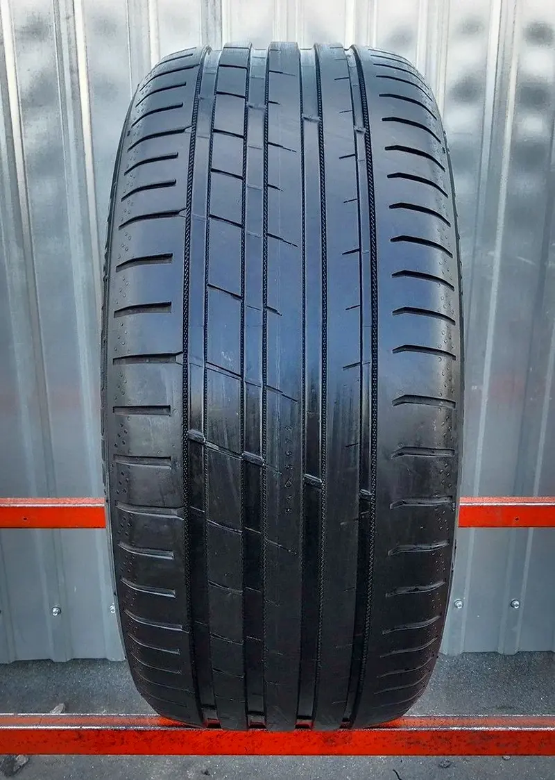 Б/у шина 235/45 R17 Nokian Powerproof