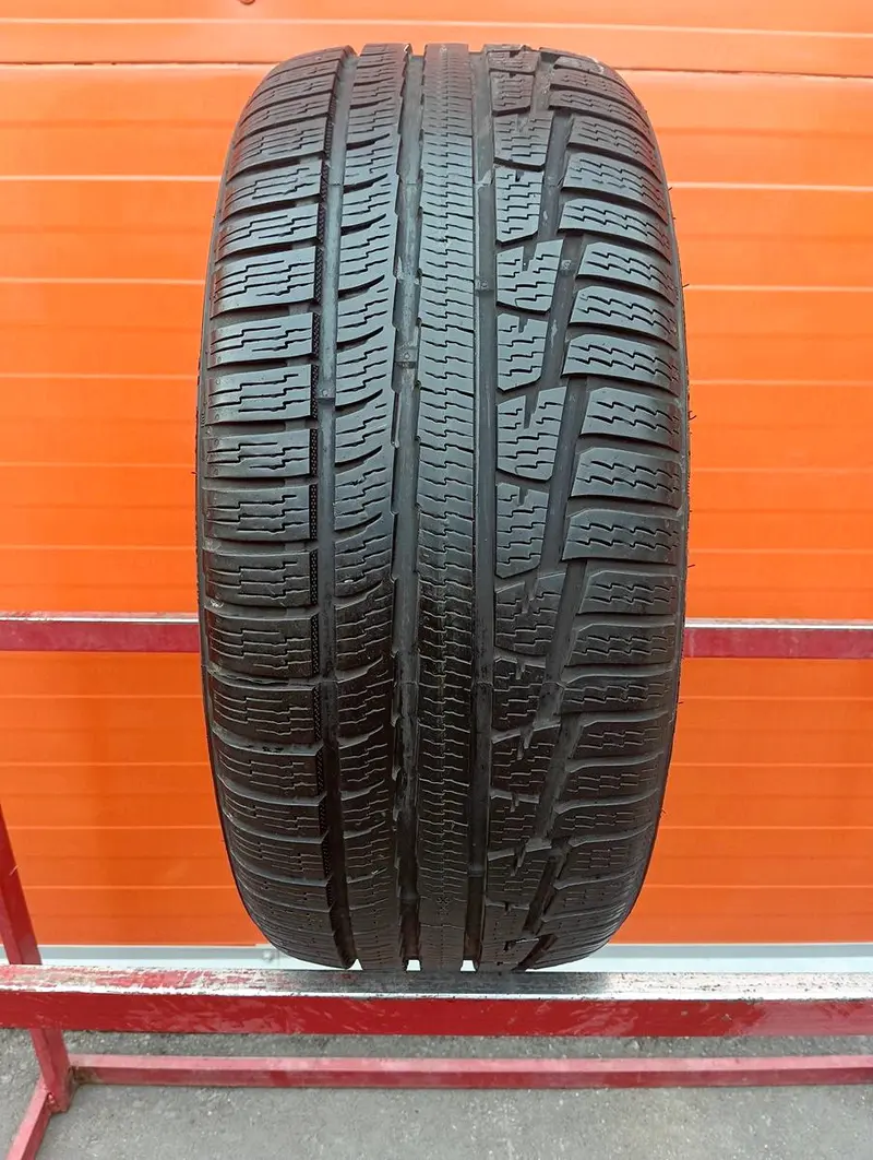 Б/у шина 235/45 R17 Nokian WR A3