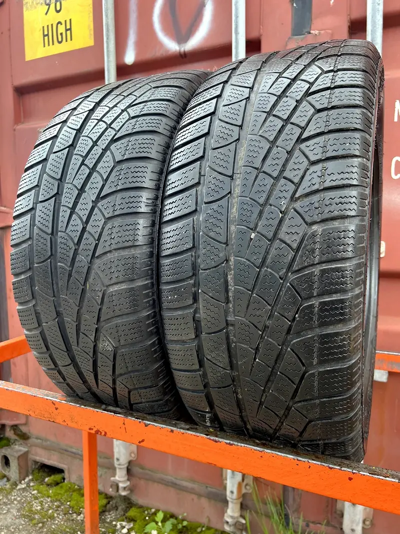 Пара б/у шин 235/45 R17 Pirelli Winter 210 Sottozero