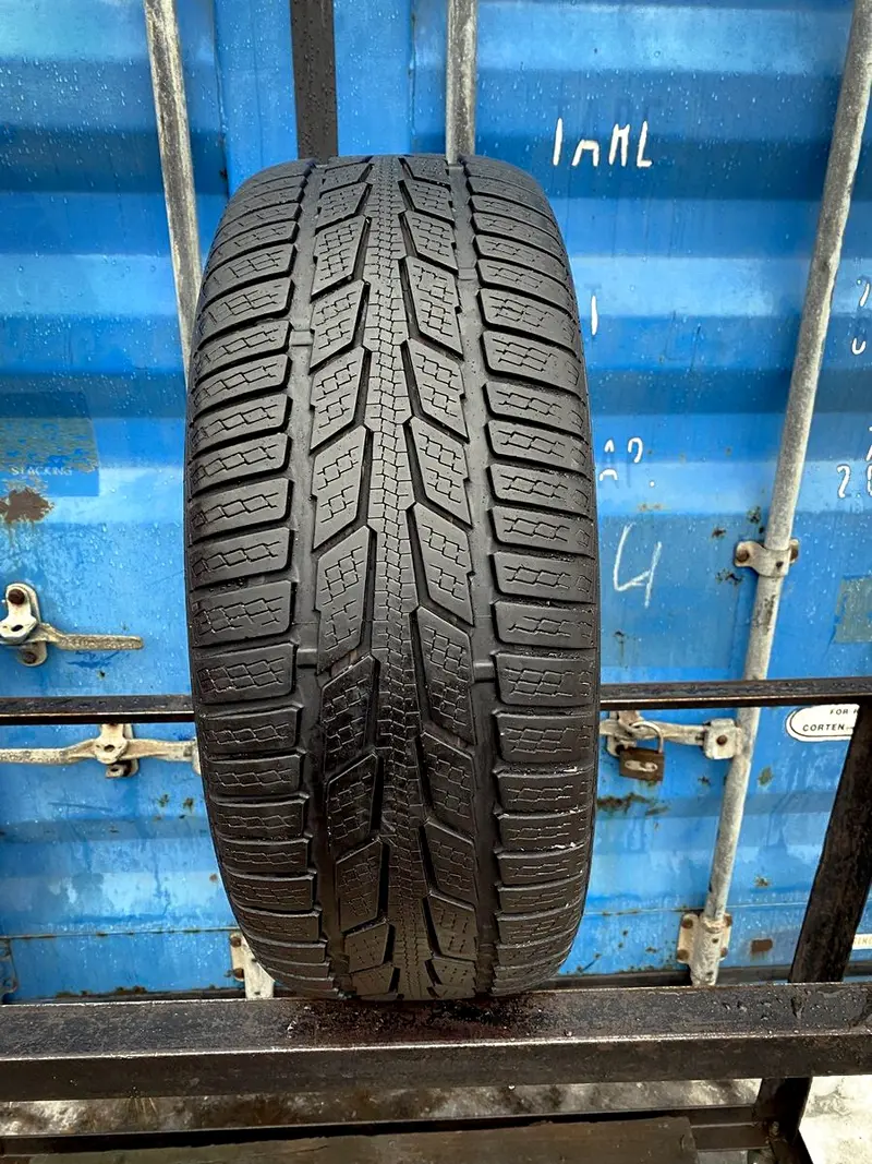 Б/у шина 235/45 R17 Semperit Speed-Grip