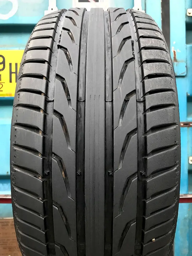 Б/у шина 235/45 R17 Semperit Speed-Life 2