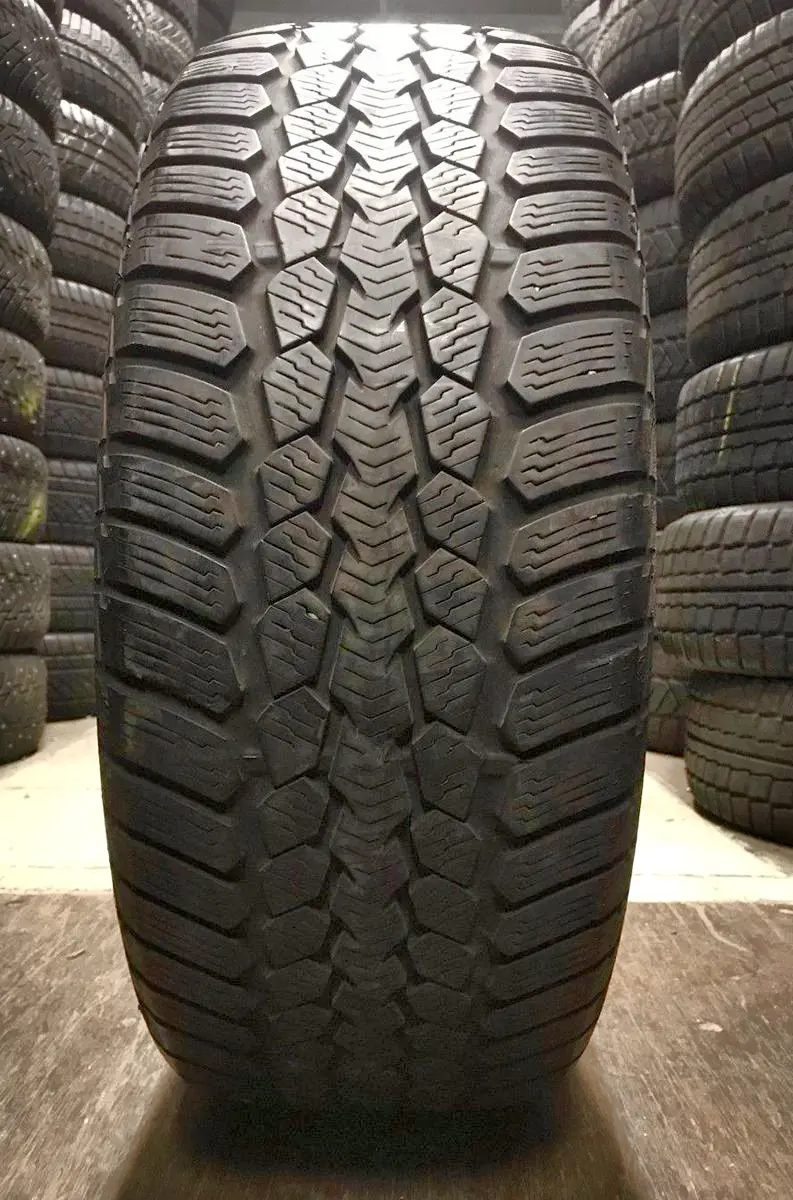 Б/у шина 235/45 R17 Viking Snow Tech
