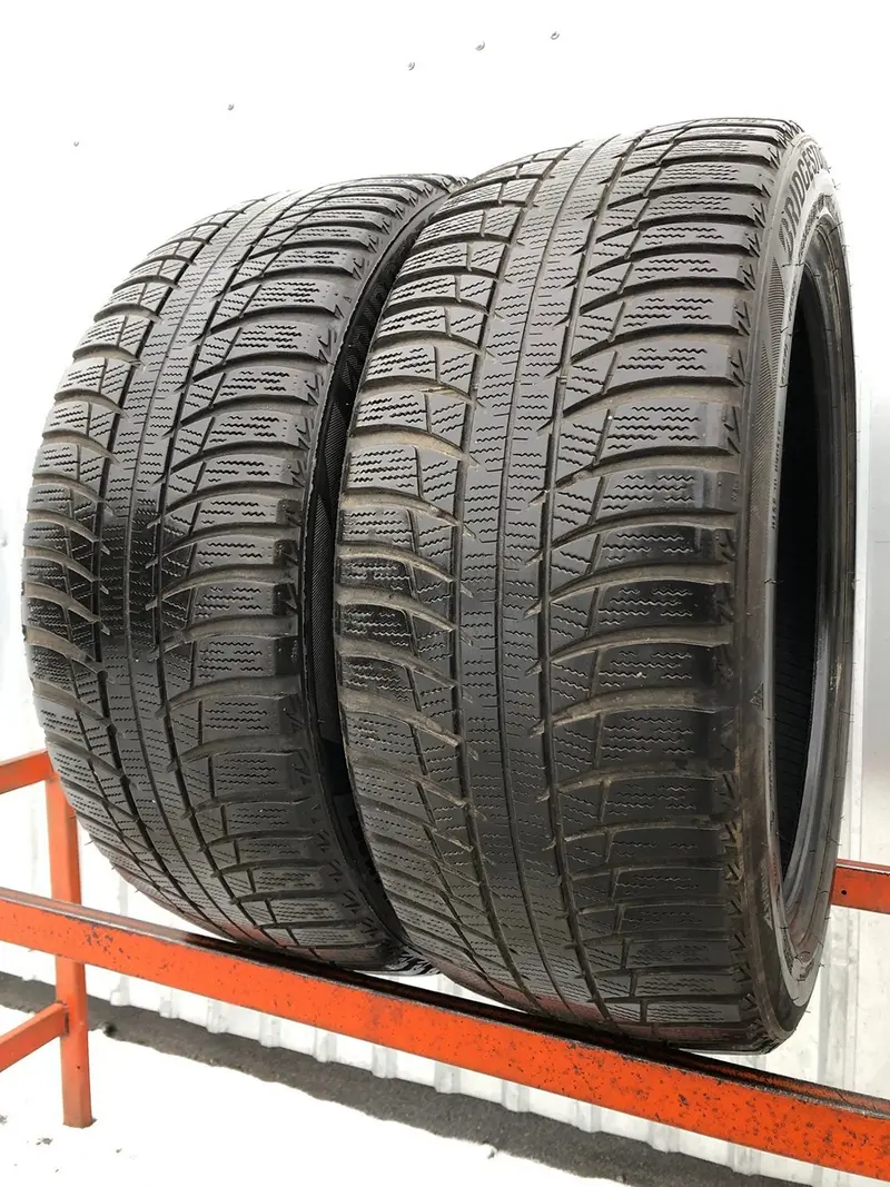 Пара б/у шин 235/45 R18 Bridgestone Blizzak LM-001