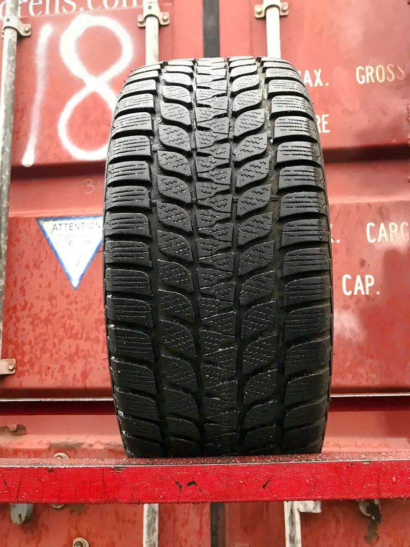 Б/у шина 235/45 R18 Bridgestone Blizzak LM25