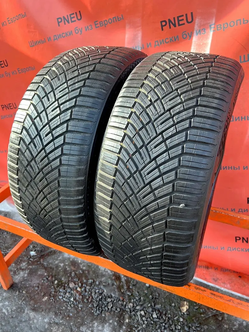 Пара б/у шин 235/45 R18 Continental AllSeasonContact 2