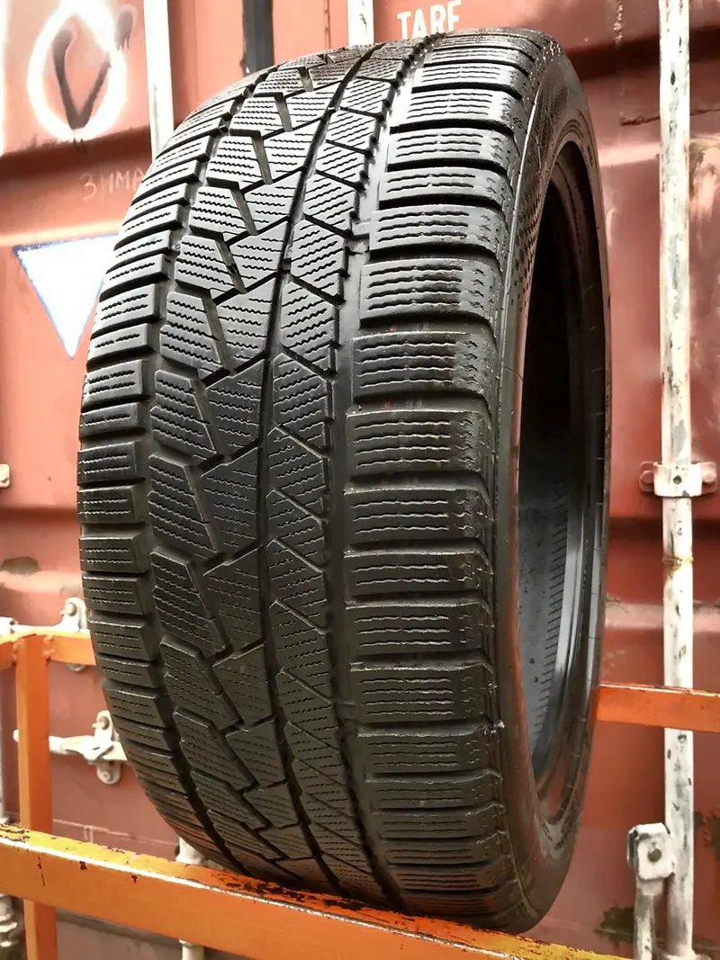Б/у шина 235/45 R18 Continental ContiWinterContact TS 860S