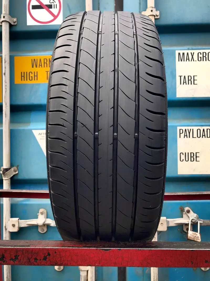 Б/у шина 235/45 R18 Dunlop SP Sport Maxx 050
