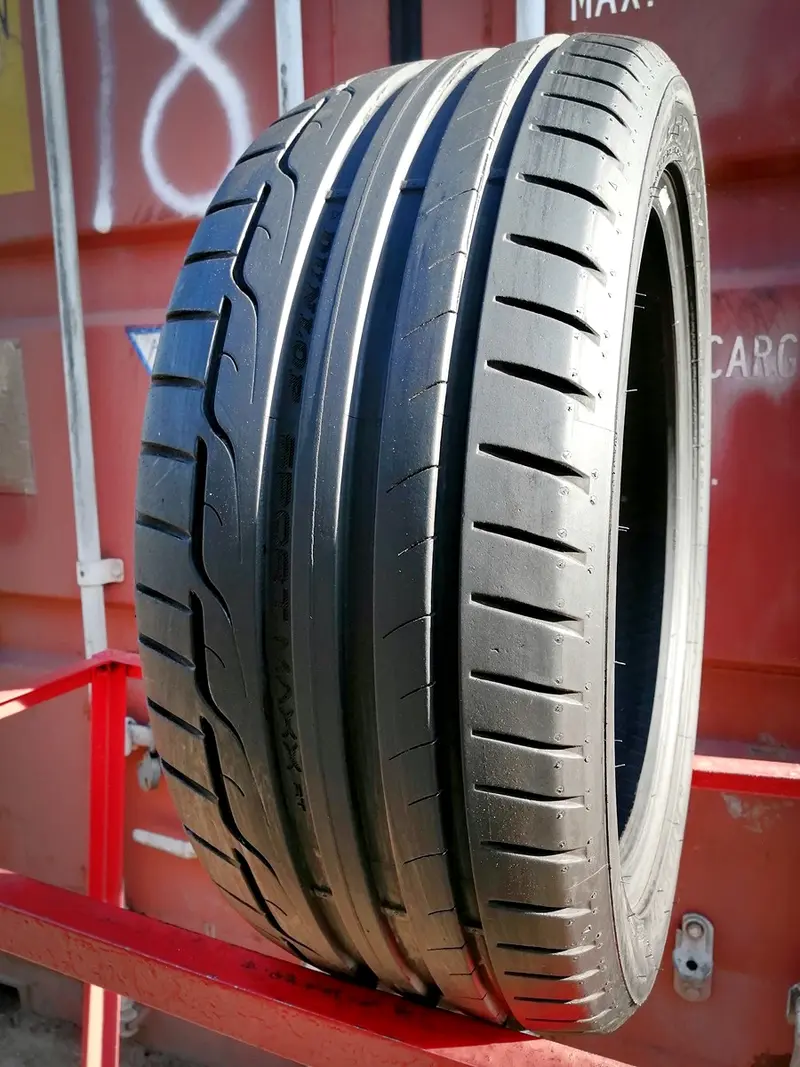 Б/у шина 235/45 R18 Dunlop SP Sport Maxx RT