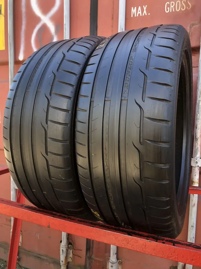 Пара б/у шин 235/45 R18 Dunlop SP Sport Maxx RT