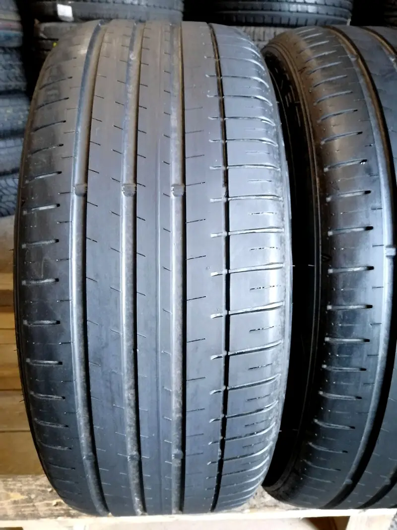 Б/у шина 235/45 R18 Falken Azenis FK-510