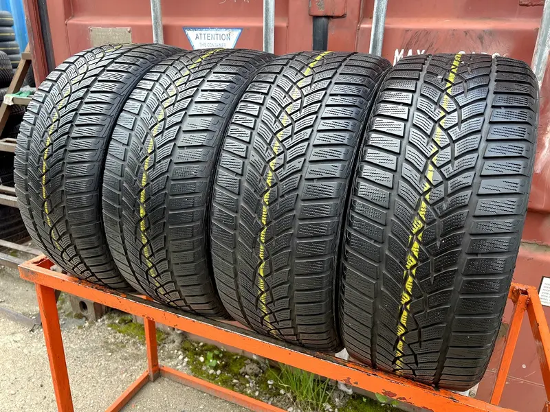 Комплект б/у шин 235/45 R18 Goodyear Ultra Grip Performance +, фото 1