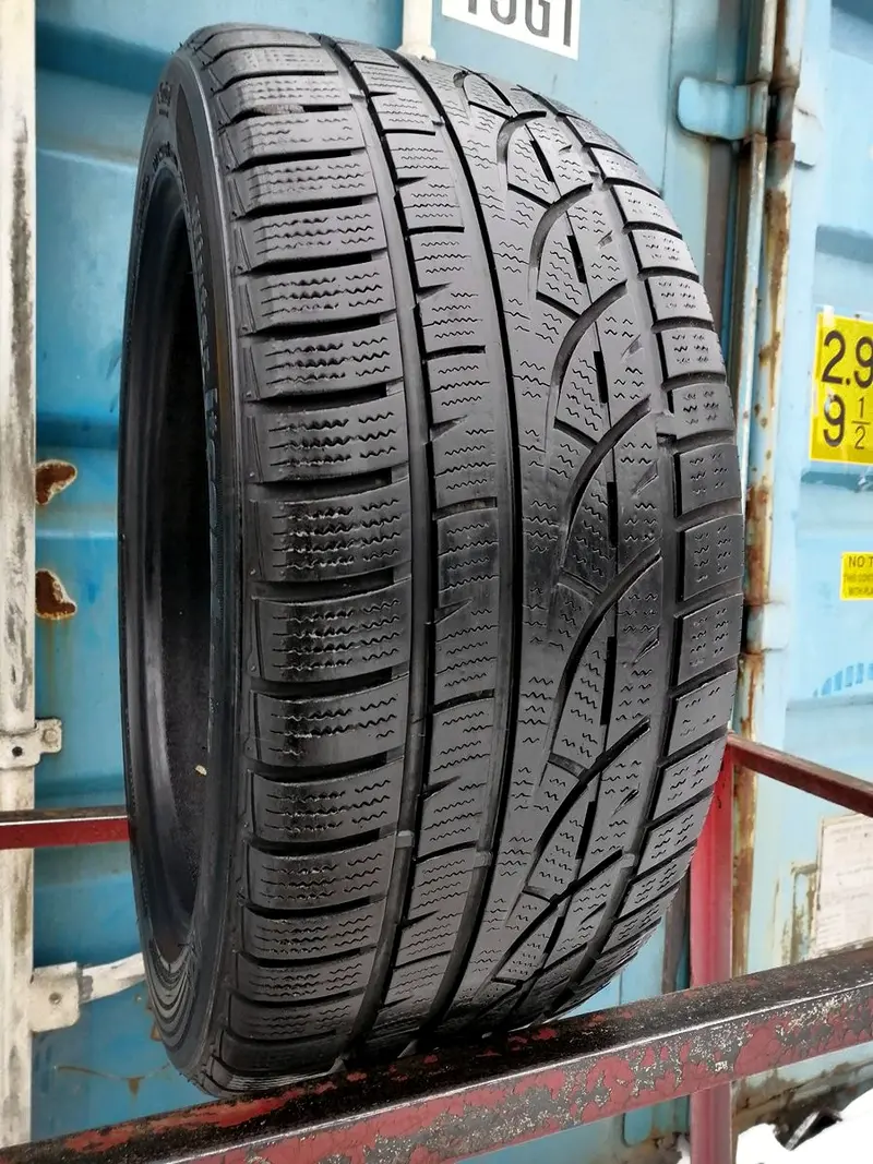 Б/у шина 235/45 R18 Hankook Winter I Cept Evo W310