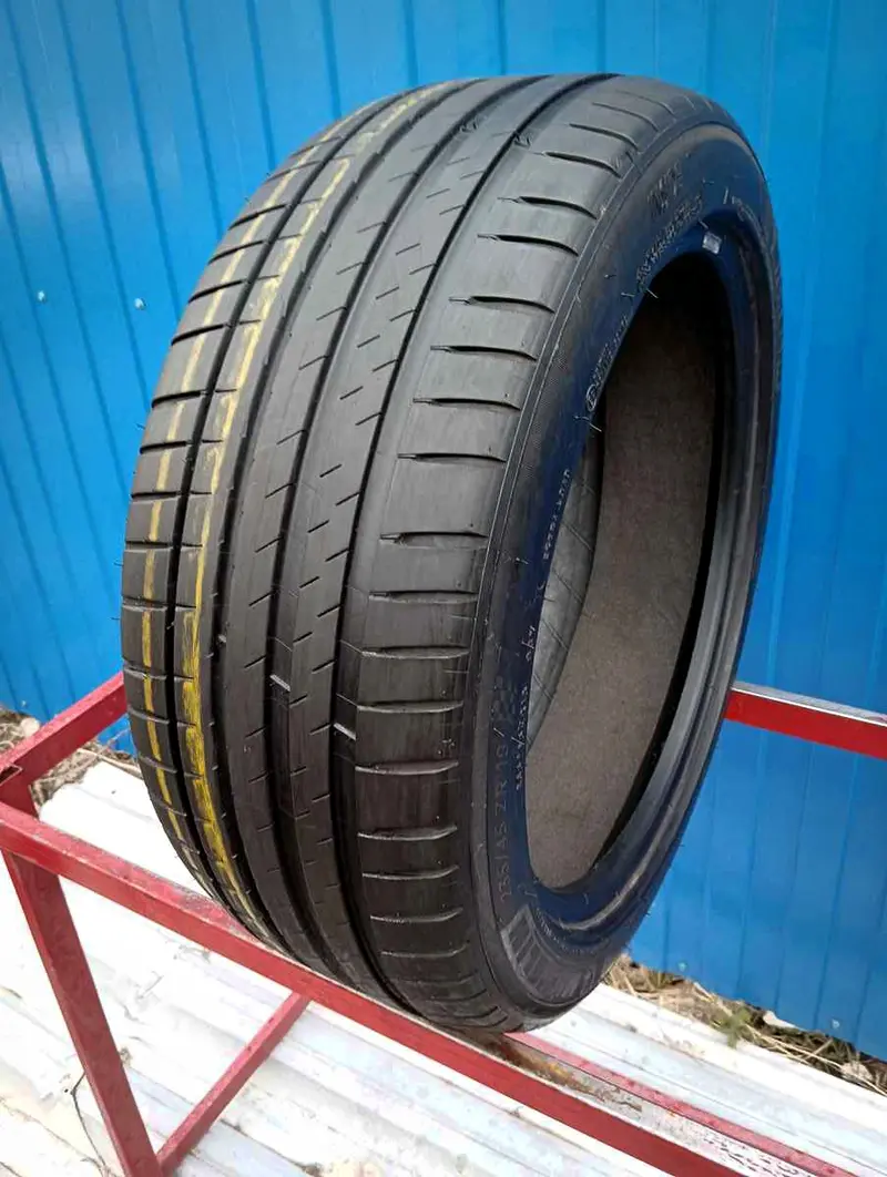 Б/у шина 235/45 R18 Michelin Pilot Sport 4