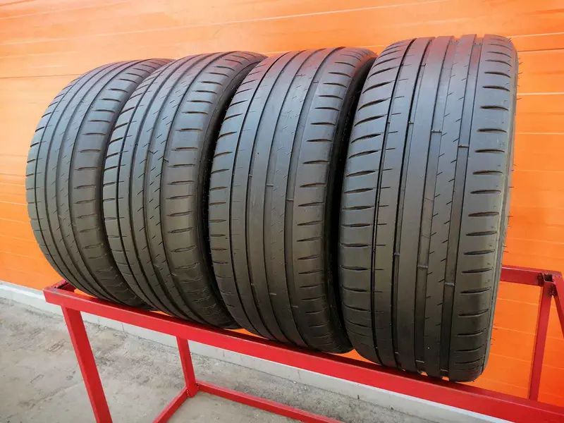 Комплект б/у шин 235/45 R18 Michelin Pilot Sport 4, фото 1