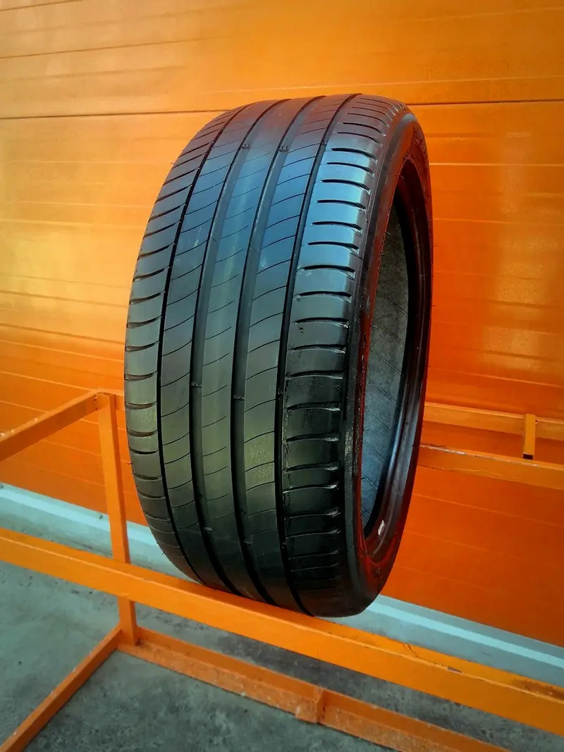Б/у шина 235/45 R18 Michelin Primacy 3