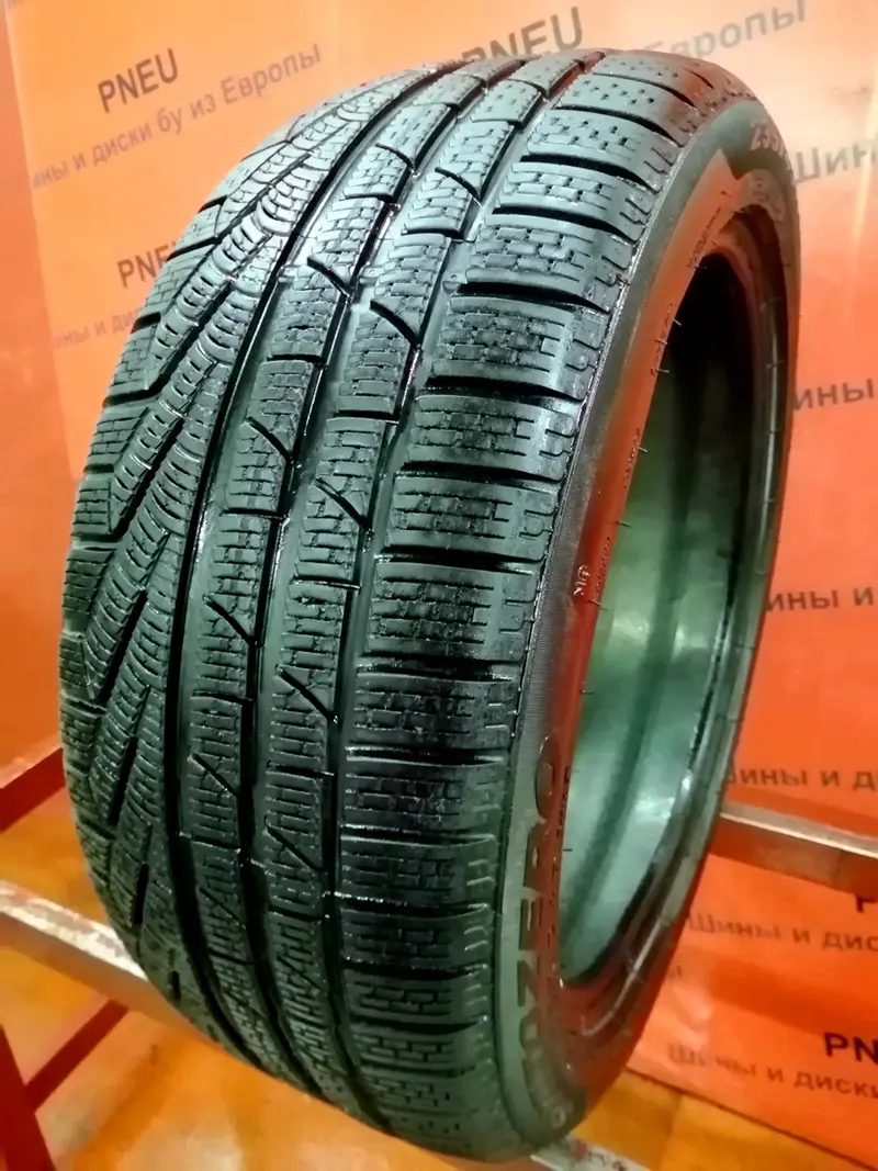 Б/у шина 235/45 R18 Pirelli Winter 240 Sottozero 2