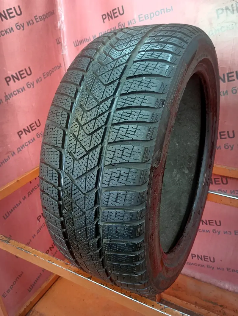 Б/у шина 235/45 R18 Pirelli Winter Sottozero 3