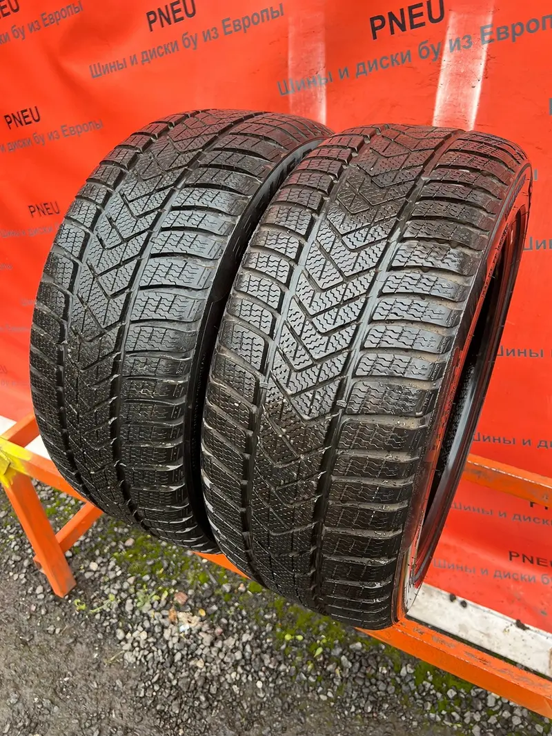 Пара б/у шин 235/45 R18 Pirelli Winter Sottozero 3