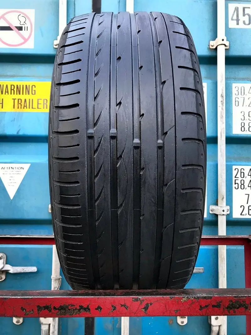 Б/у шина 235/45 R18 Yokohama Advan Sport V103