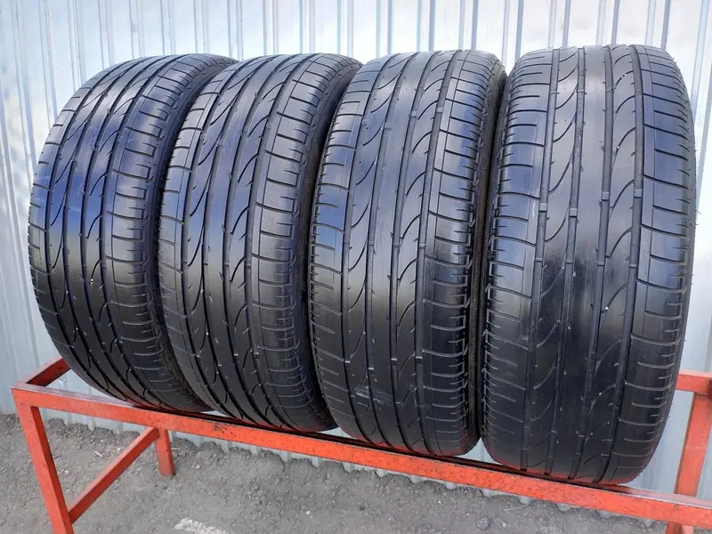 Комплект б/у шин 235/45 R19 Bridgestone Dueler H/P Sport