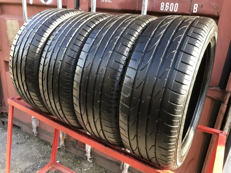 Комплект б/у шин 235/45 R19 Bridgestone Dueler H/P Sport