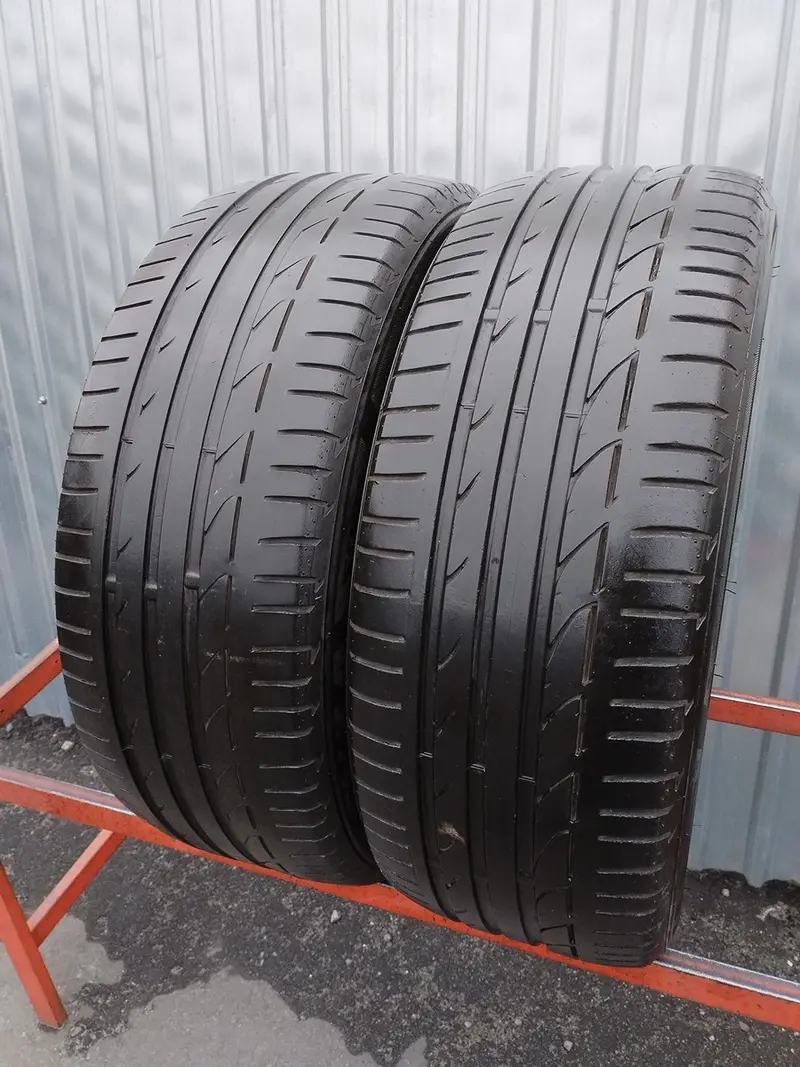 Пара б/у шин 235/45 R19 Bridgestone Potenza S001