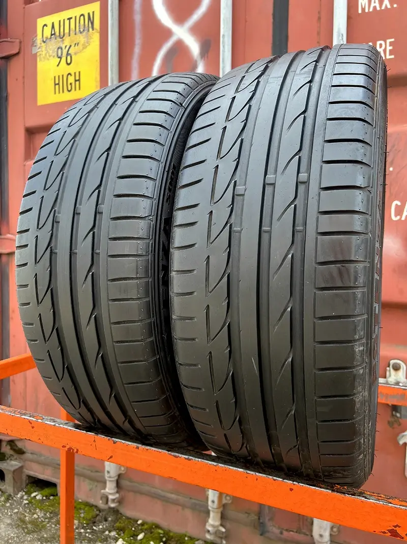 Пара б/у шин 235/45 R19 Bridgestone Potenza S001