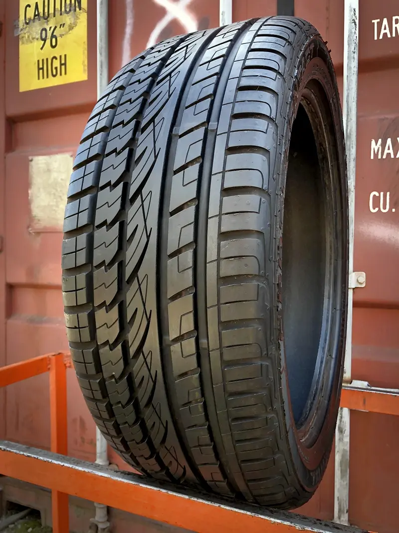 Б/у шина 235/45 R19 Continental ContiCrossContact UHP