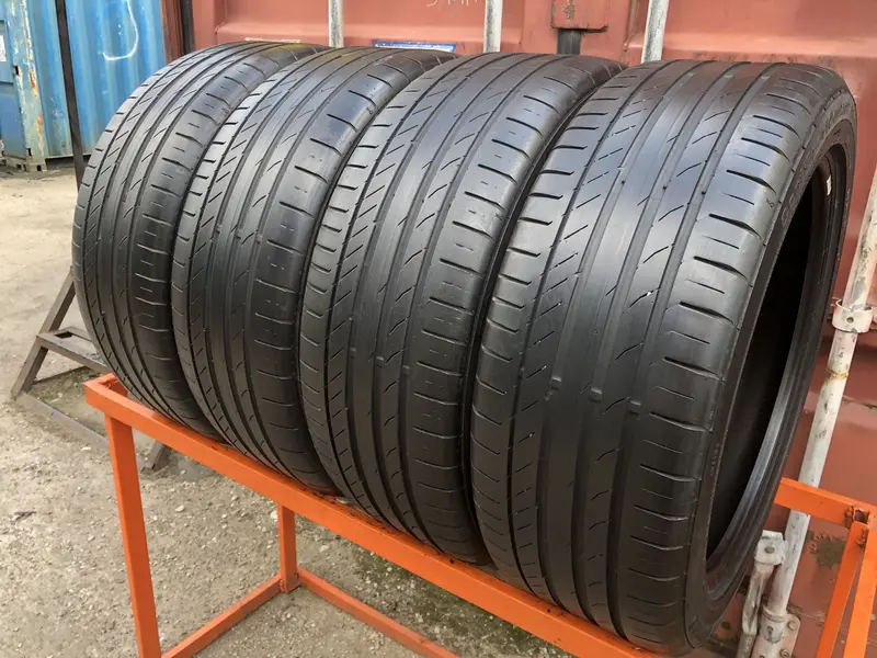 Комплект б/у шин 235/45 R19 Continental ContiSportContact 5 RunFlat MOE