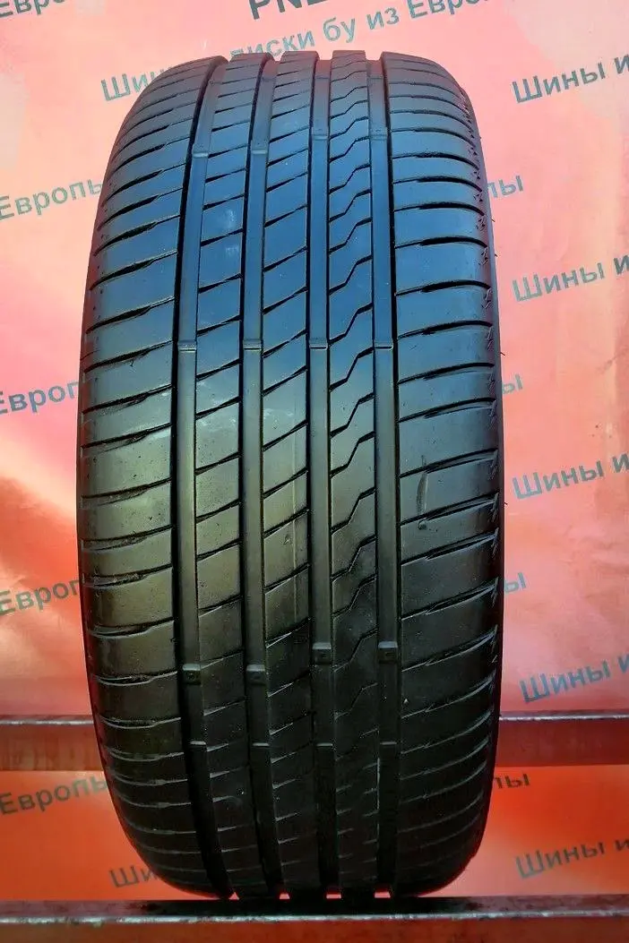 Б/у шина 235/45 R19 Firestone Roadhawk, фото 1
