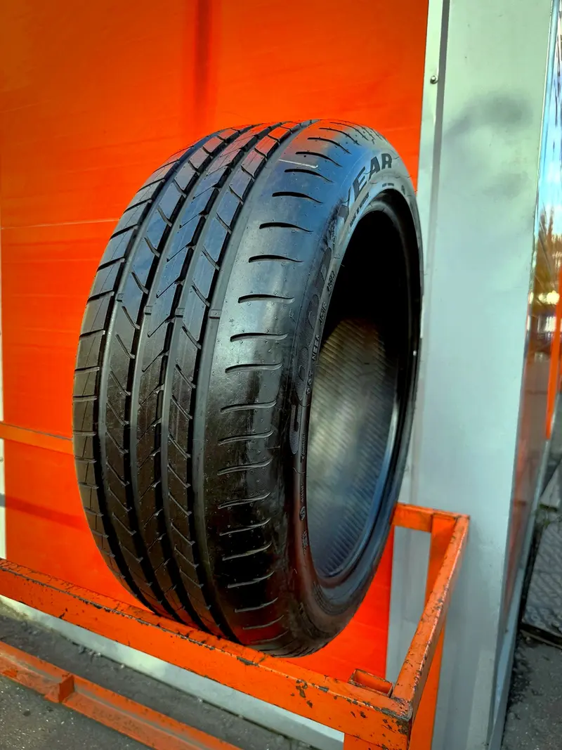 Новая шина 235/45 R19 Goodyear Excellence RunFlat, фото 1