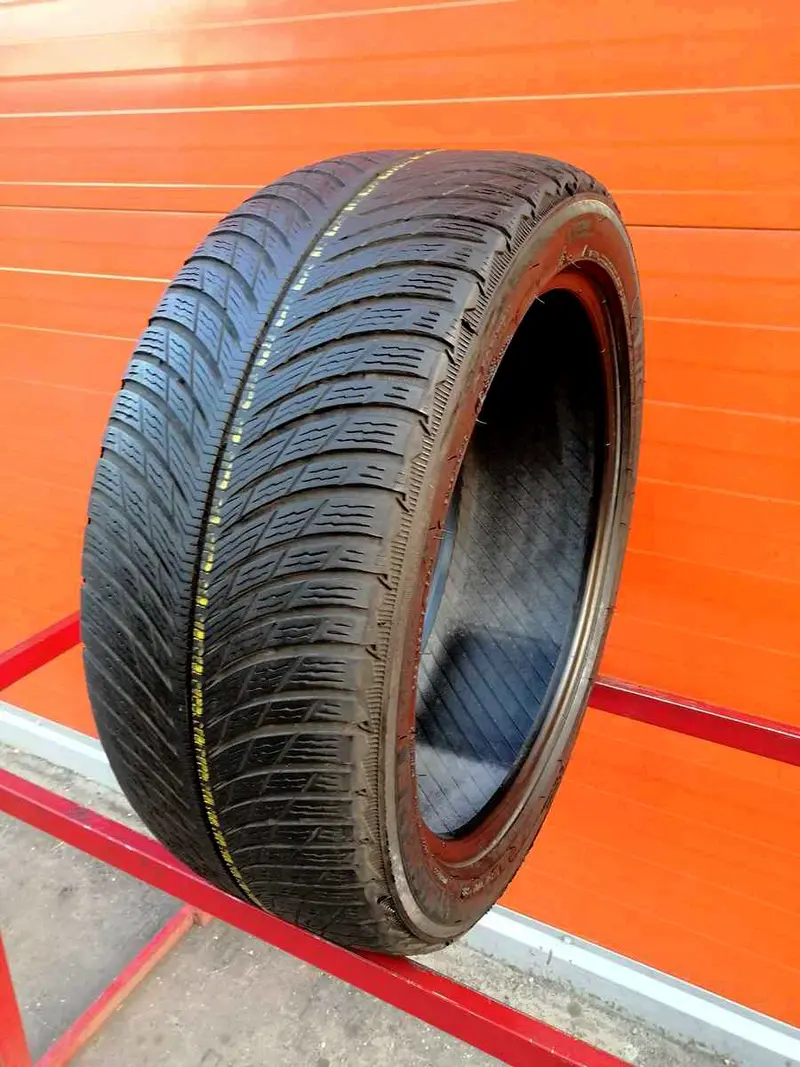 Б/у шина 235/45 R19 Michelin Pilot Alpin 5