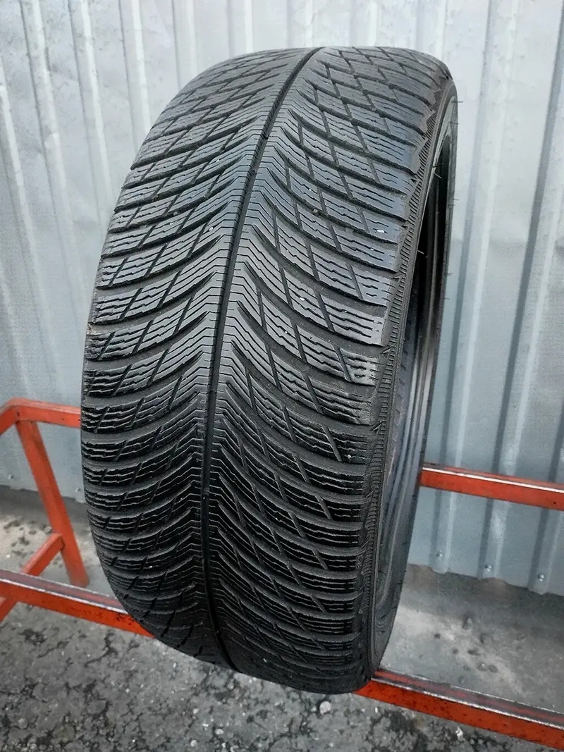 Б/у шина 235/45 R19 Michelin Pilot Alpin 5