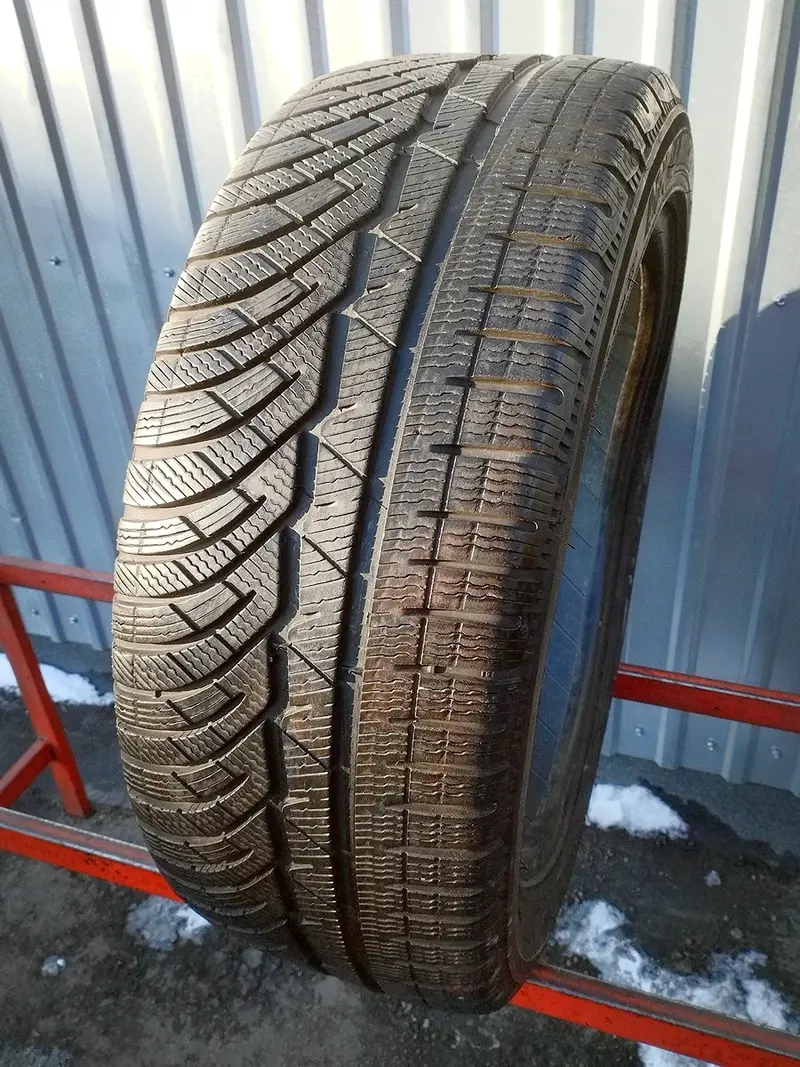 Б/у шина 235/45 R19 Michelin Pilot Alpin PA 4