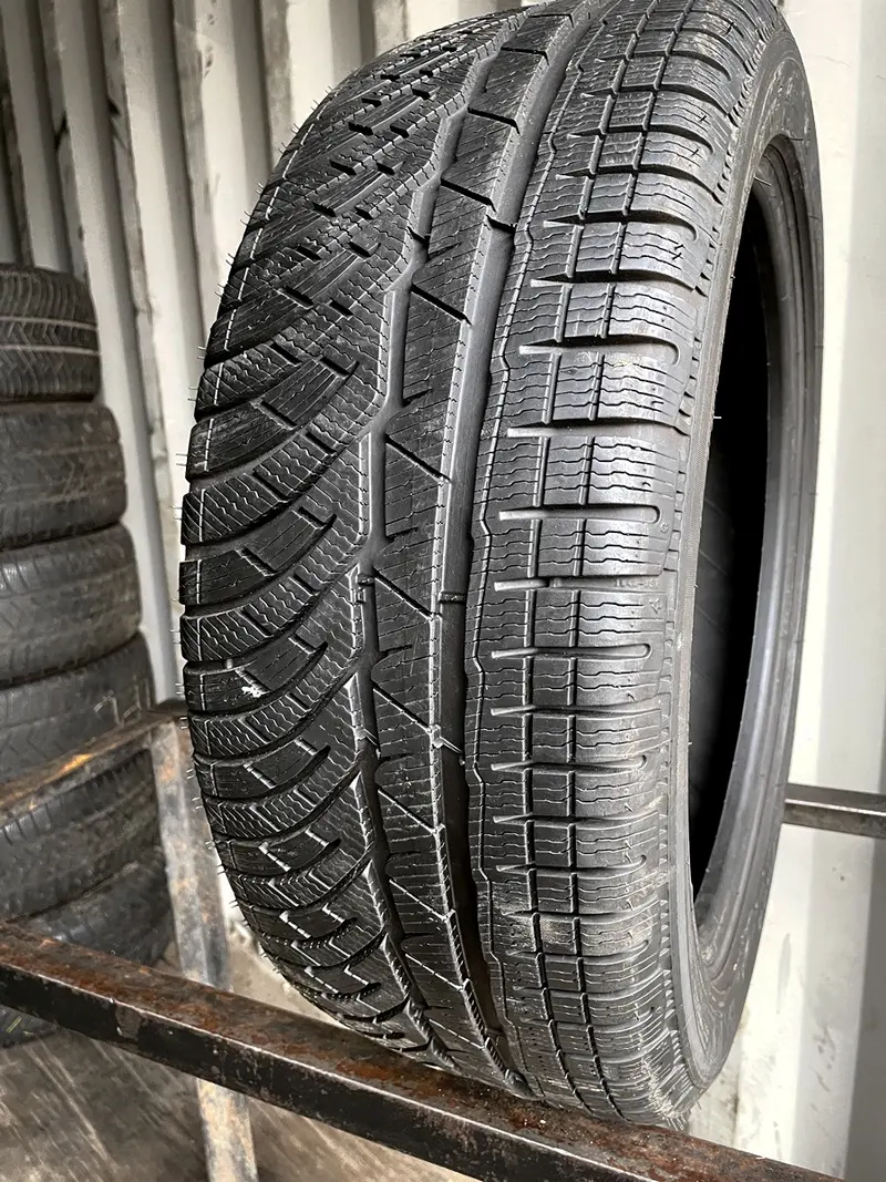 Б/у шина 235/45 R19 Michelin Pilot Alpin PA 4