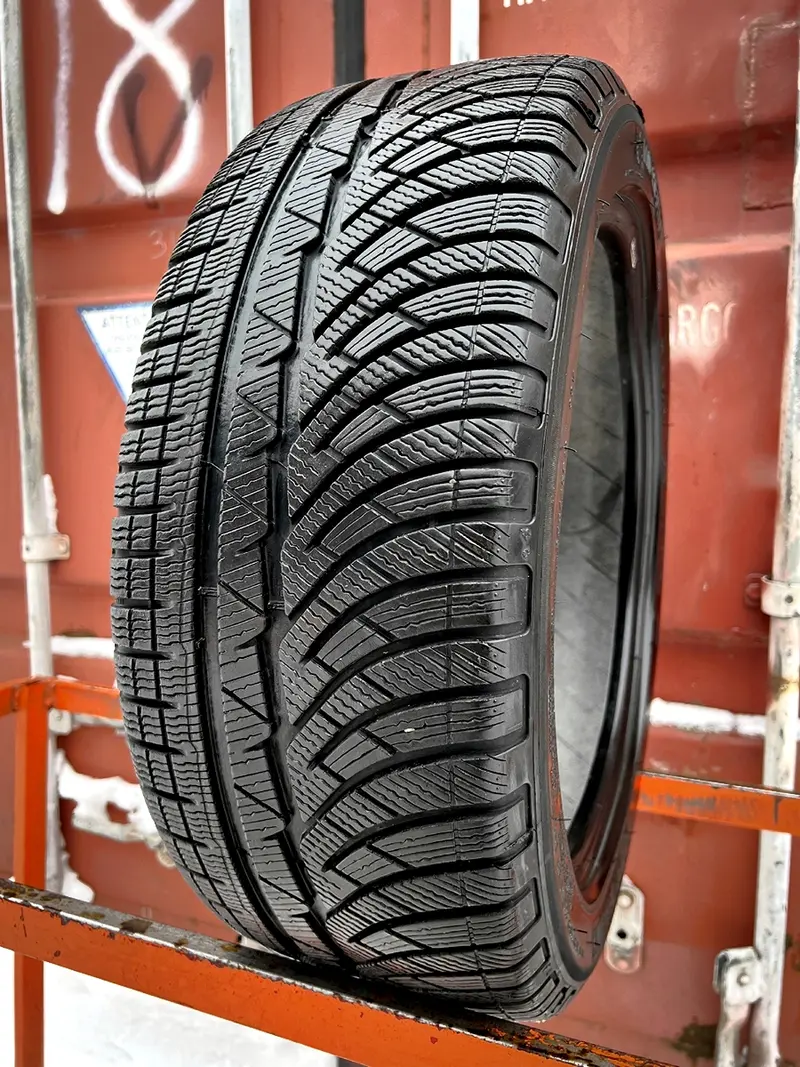 Б/у шина 235/45 R19 Michelin Pilot Alpin PA 4, фото 1