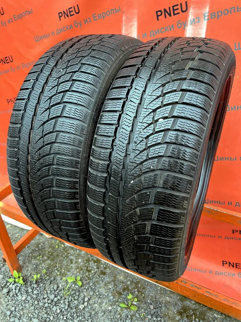 Пара б/у шин 235/45 R19 Nokian WR A4