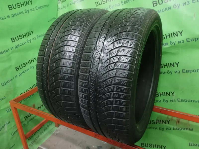 Пара б/у шин 235/45 R19 Nokian WR A4