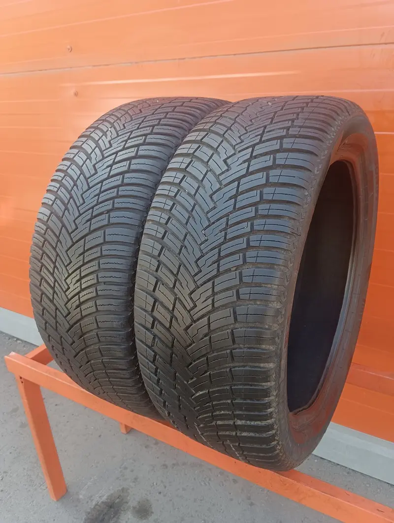 Пара б/у шин 235/45 R19 Pirelli Cinturato All Season SF 2