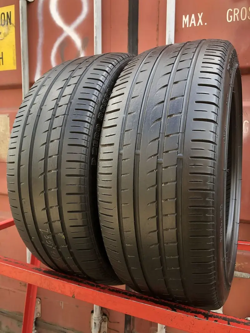 Пара б/у шин 235/45 R19 Pirelli P Zero Rosso