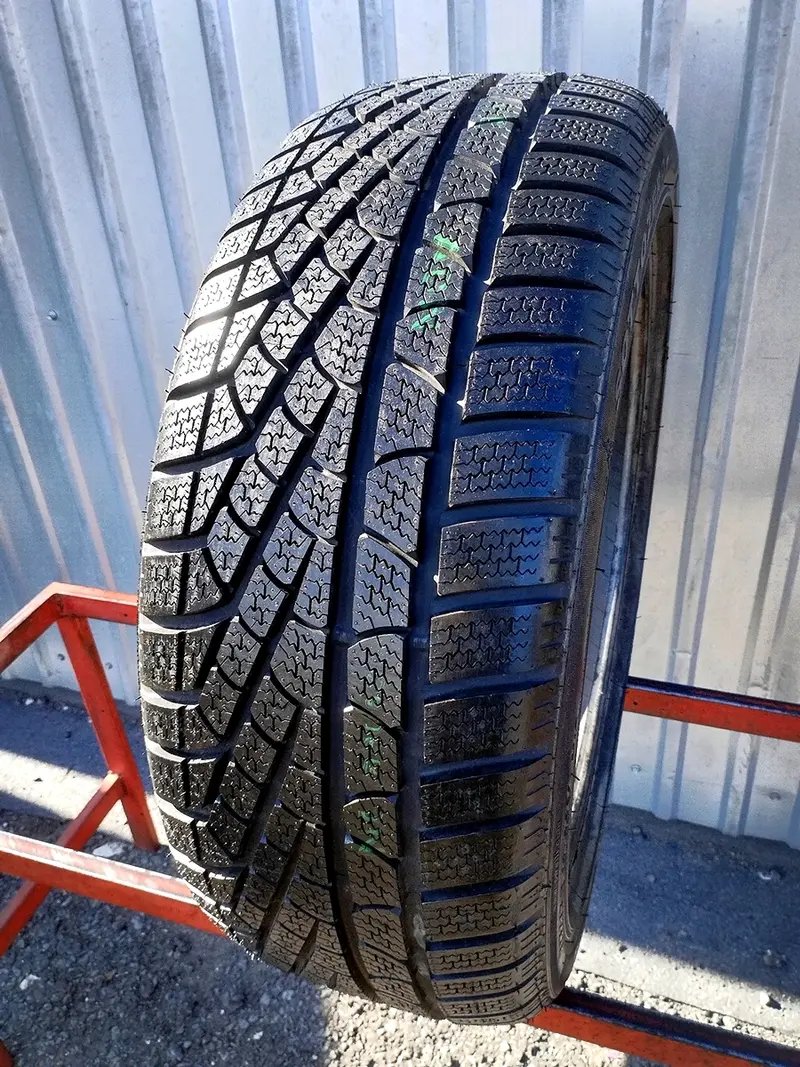 Б/у шина 235/45 R19 Pirelli Winter 240 Sottozero