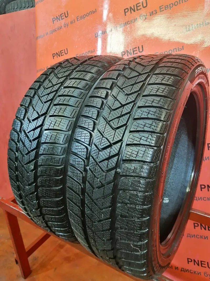 Пара б/у шин 235/45 R19 Pirelli Winter Sottozero 3