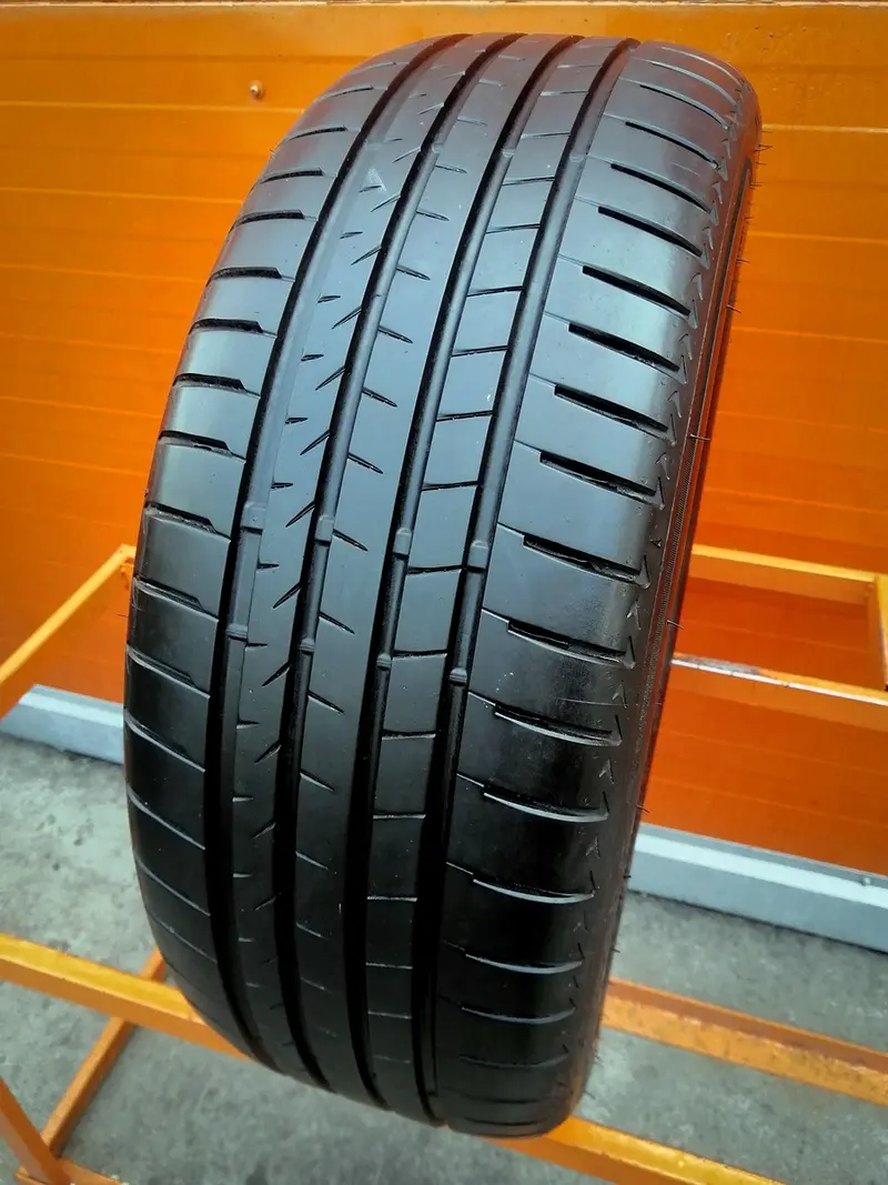 Б/у шина 235/45 R20 Bridgestone Alenza 001