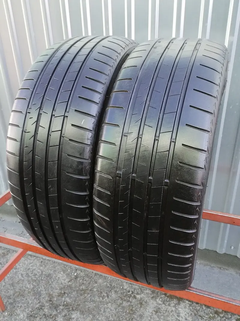 Пара б/у шин 235/45 R20 Bridgestone Alenza 001