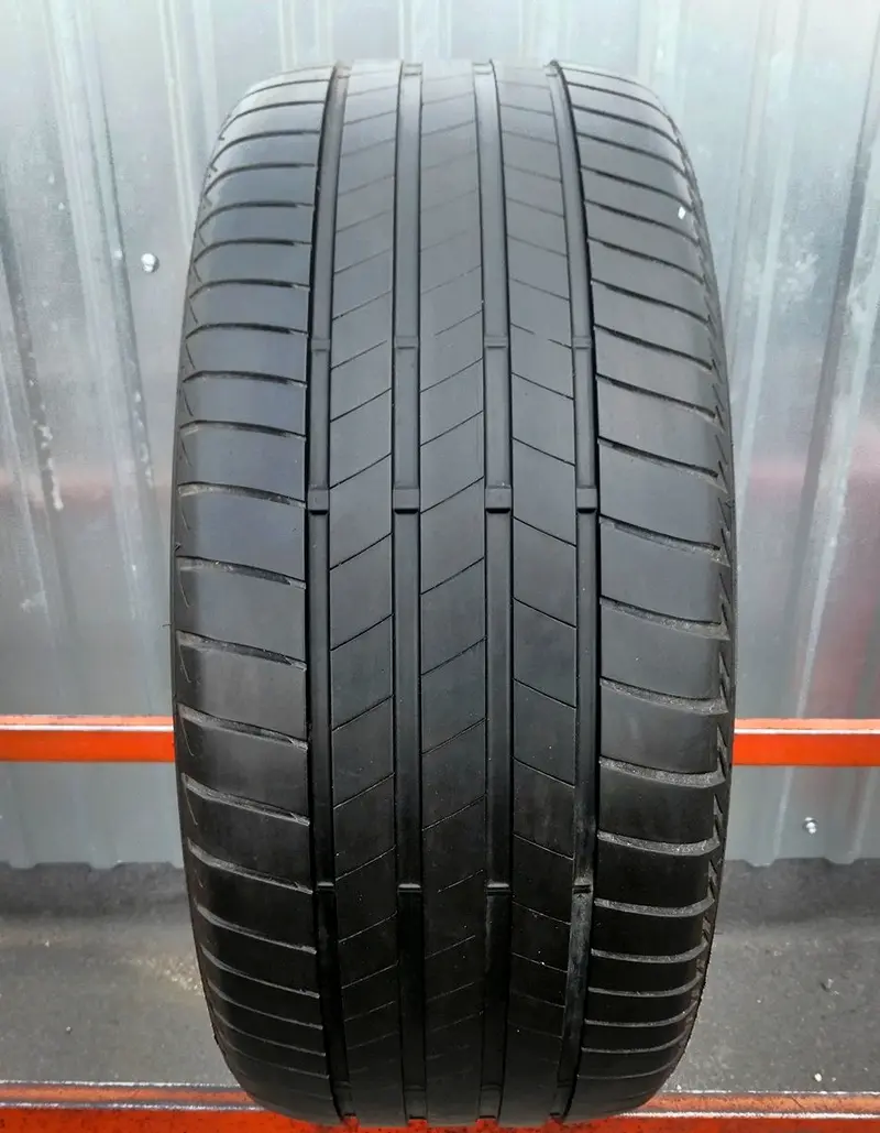 Б/у шина 235/45 R20 Bridgestone Turanza T005